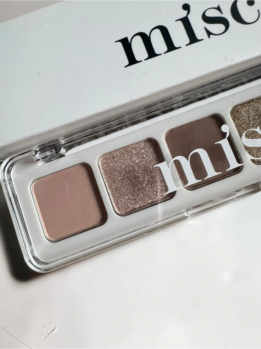 mischo Neutral Eyeshadow Palette - Soft Taupe & Shimmer Bronze NIB